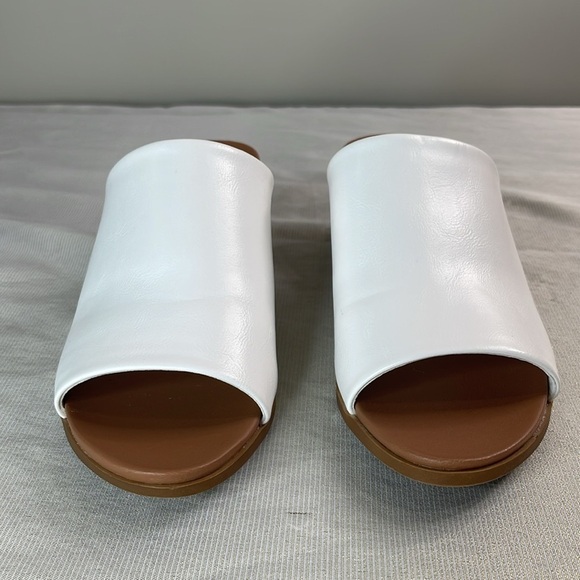 Steve Madden Kacey Slide White Mules Shoes Block Heel Open Toe Vegan Leather 8 - Picture 3 of 10